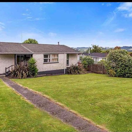 Mountain Top Kiwi Star Holiday Home Rotorua Exterior photo