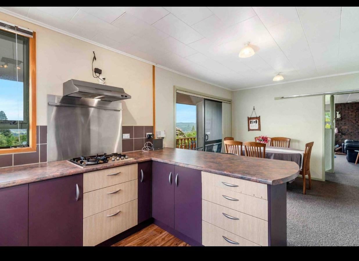 Mountain Top Kiwi Star Holiday Home Rotorua Exterior photo